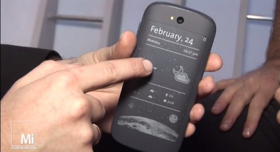 YotaPhone 2